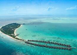 Fairmont Maldives Luxury Resort